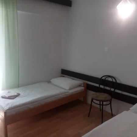 Motel Licki Krovovi