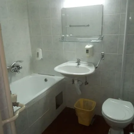 Motel Licki Krovovi Gračac