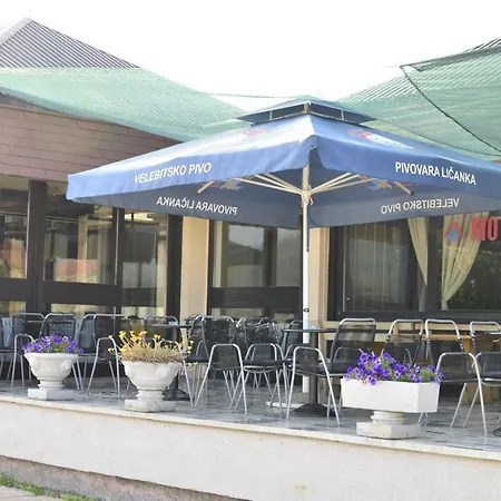 Licki Krovovi Motel Gračac